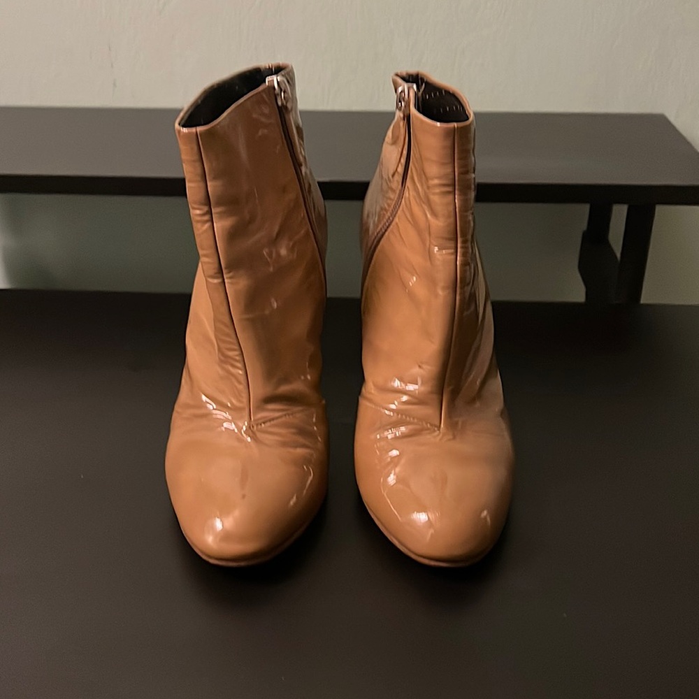 Moschino,Cheap & Chic, vintage patent nude leather boots